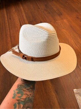 Women's Cream Straw Fedora with Brown Trim